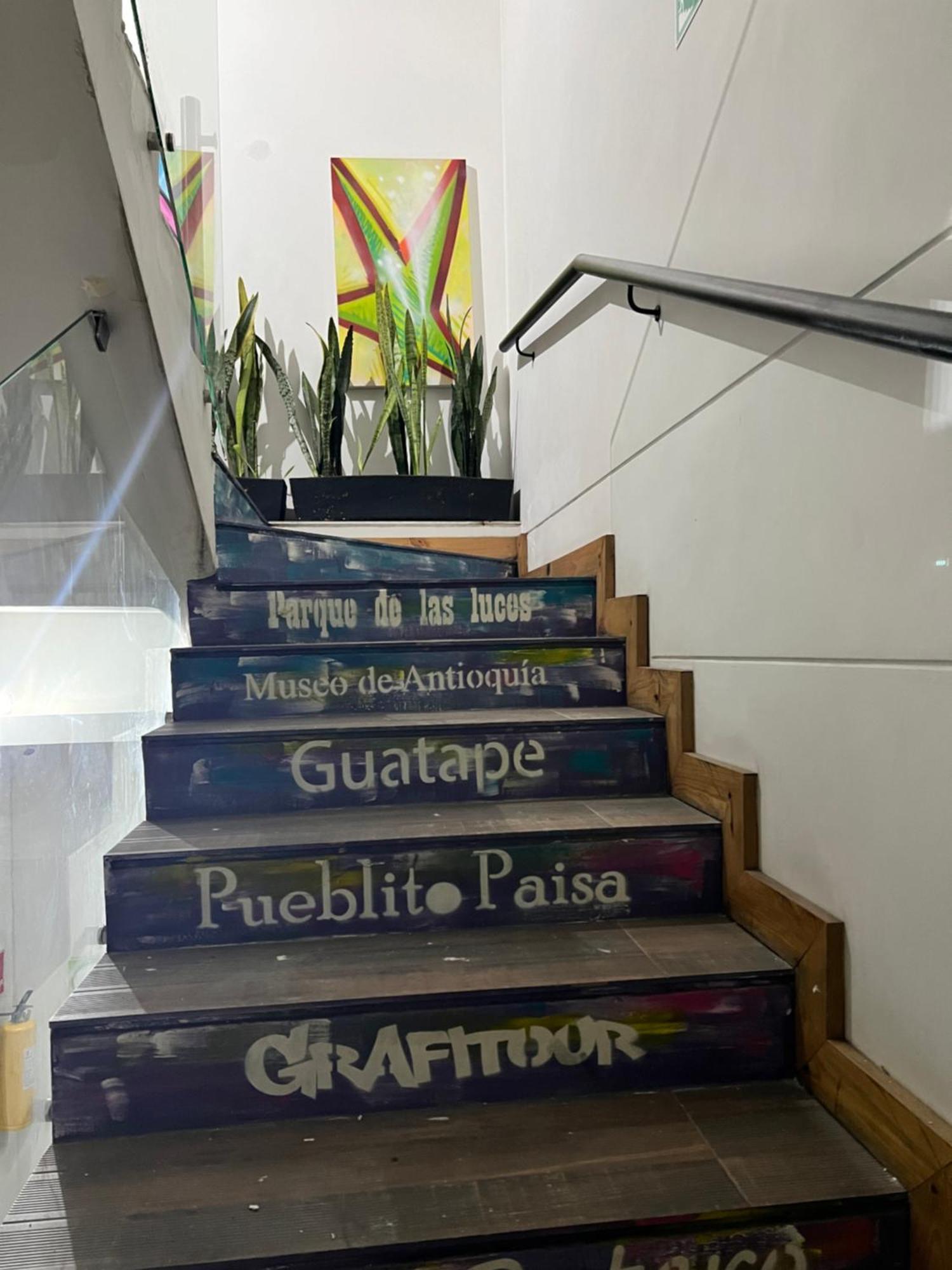 Hotel Medellin Arte Buitenkant foto